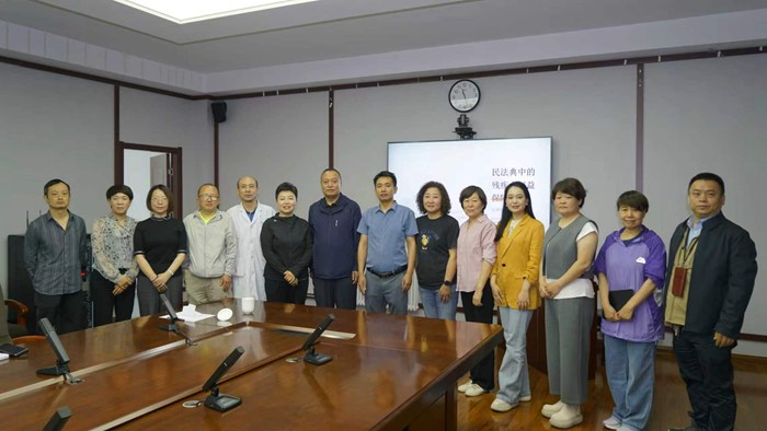 3-参加活动人员集体合影.jpg