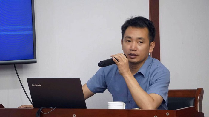 2-律师授课.jpg